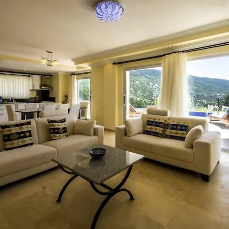 Kalkan'da Doga Icerisinde, Havuzlu 8 Kisilik * Kaş